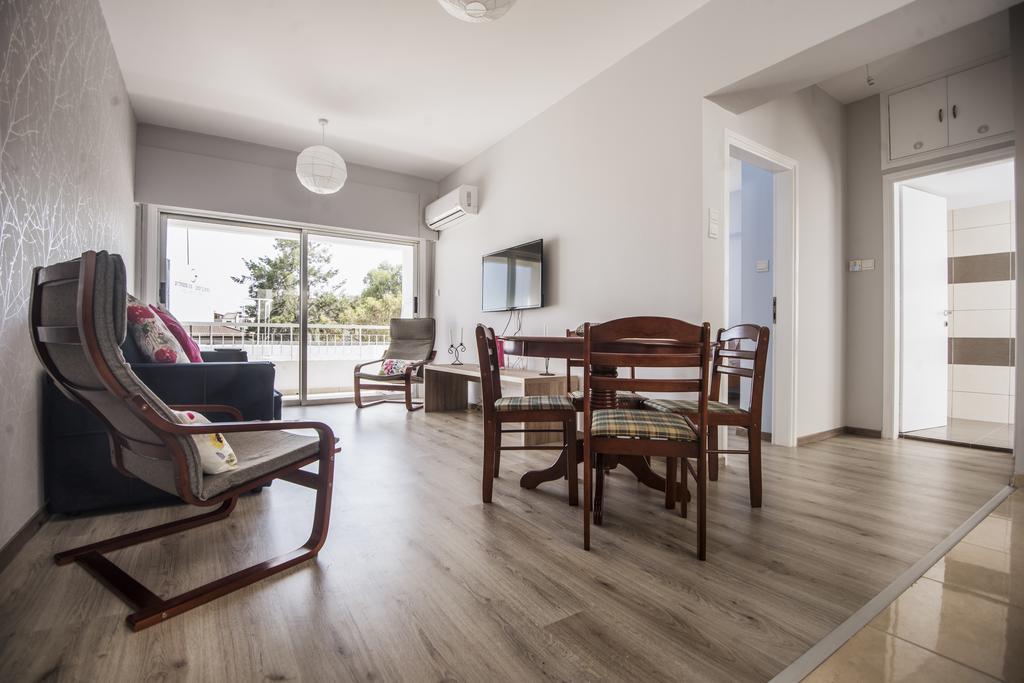 St.Helena Court Lägenhet Larnaca Exteriör bild